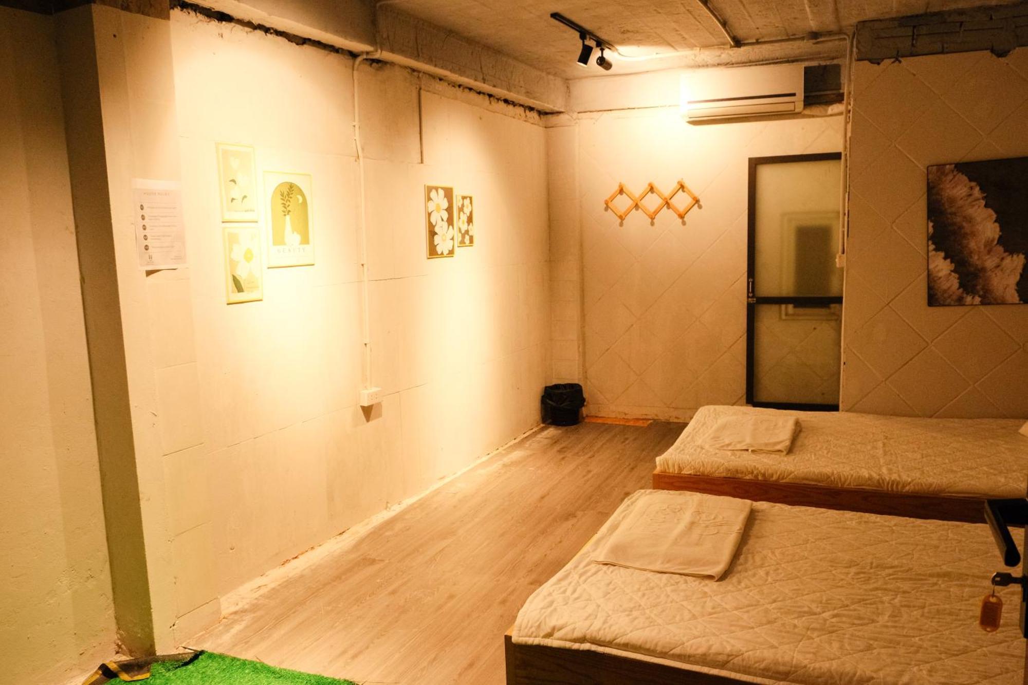 Ubuntu Homestay & Tours Hanoi Exterior photo