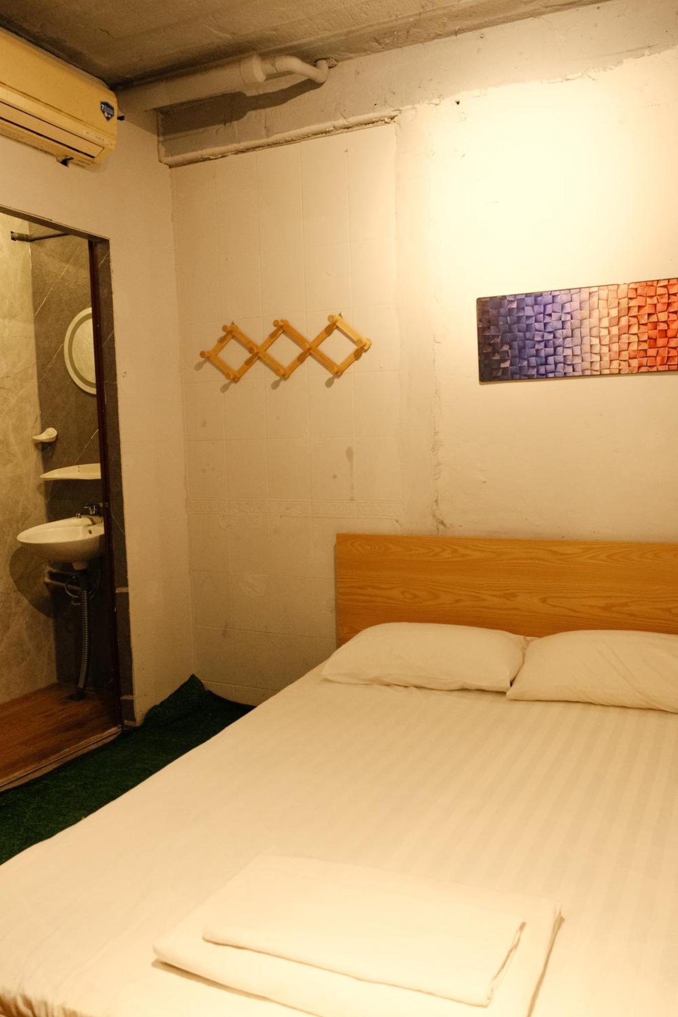 Ubuntu Homestay & Tours Hanoi Exterior photo